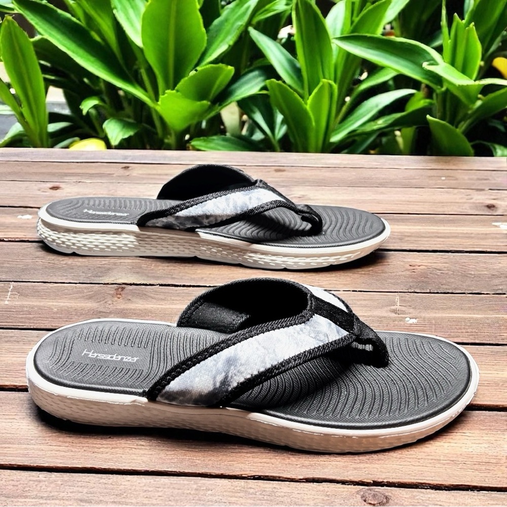 Women’s Black/Grey Thong Style Flip Flops - Size 9